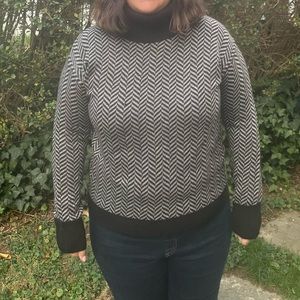 Women’s Large Dark Gray Chevron Cowlneck Sweater